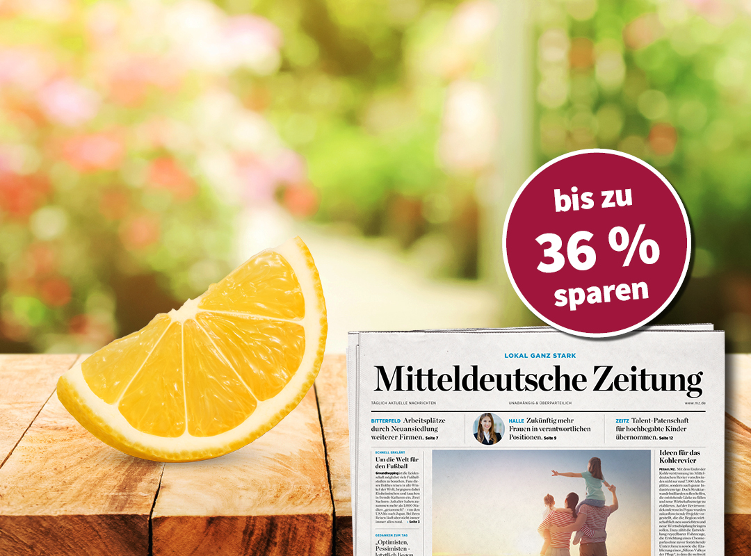 Das Bild zeigt eine Sonnenbrille oben rechts. Auf dem linken Glas der Sonnenbrille steht 